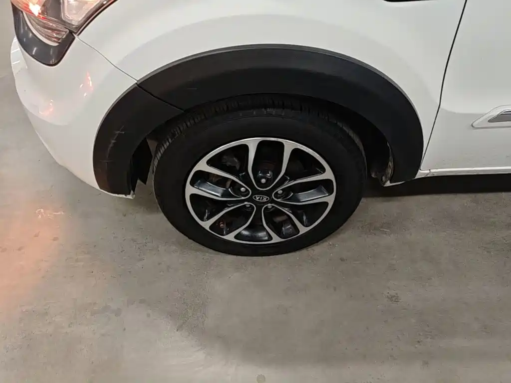 Kia Soul 2016 2013 1.6L AT Premium