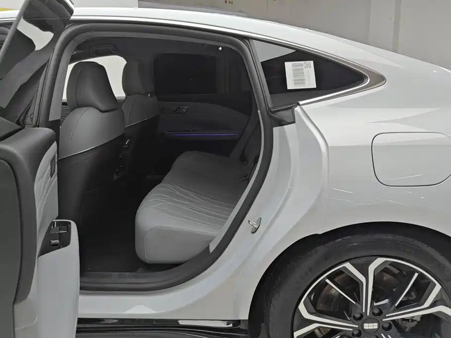 Geely Galaxy Galaxy E8 2025 2025 700km Long Voyage Smart Drive Edition