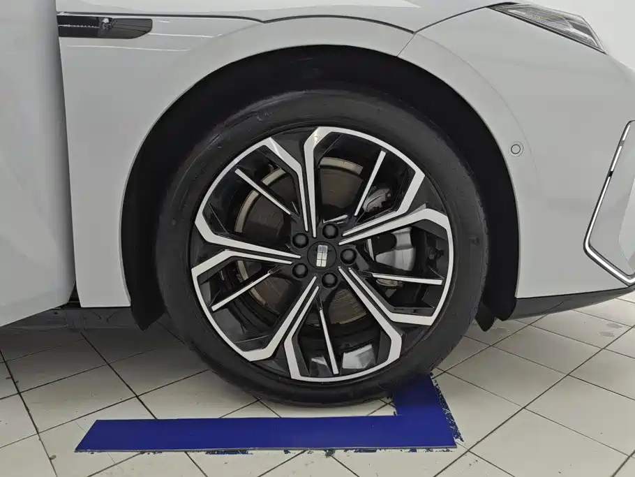 Geely Galaxy Galaxy E8 2025 2025 700km Long Voyage Smart Drive Edition