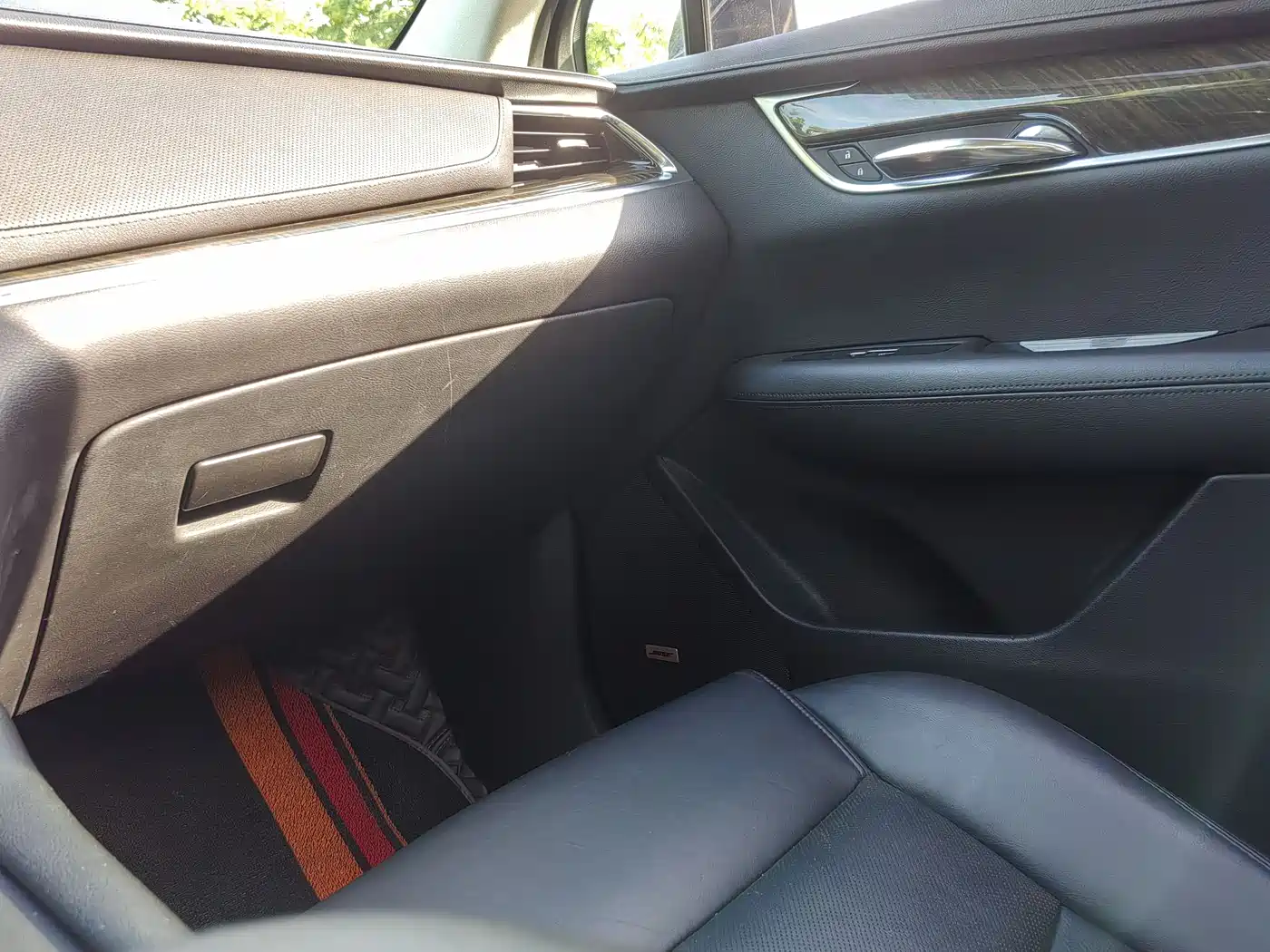Cadillac XT5 2016 28T AWD Luxury Model фото 24