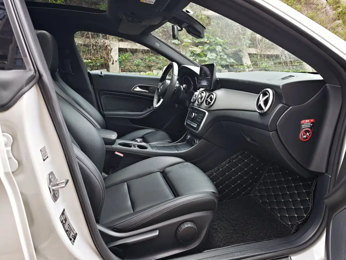 Mercedes-Benz CLA (Import) 2018 CLA 200 Dynamic Edition фото 14