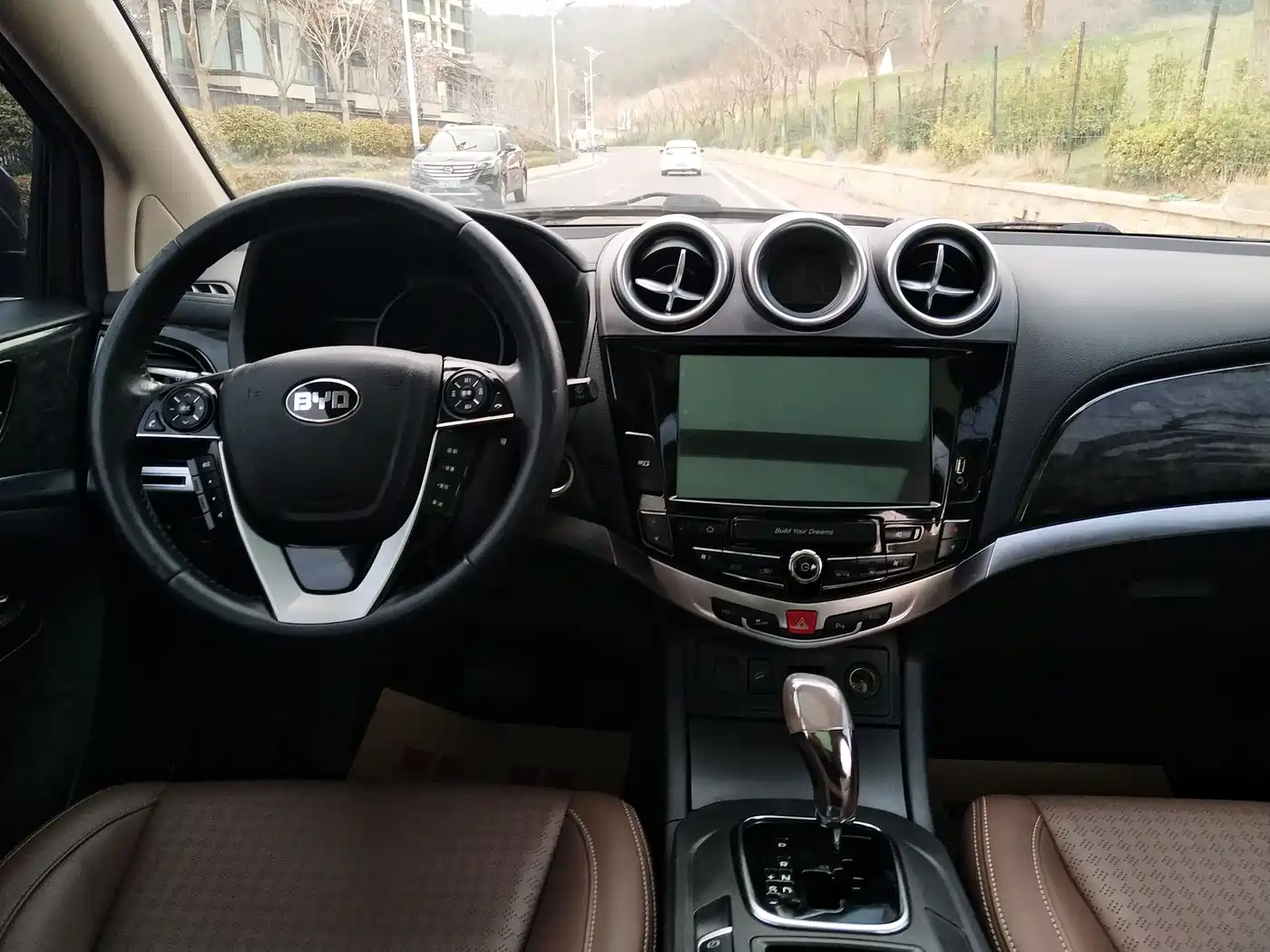 BYD S7 2016 2.0T Automatic Premium Model фото 4