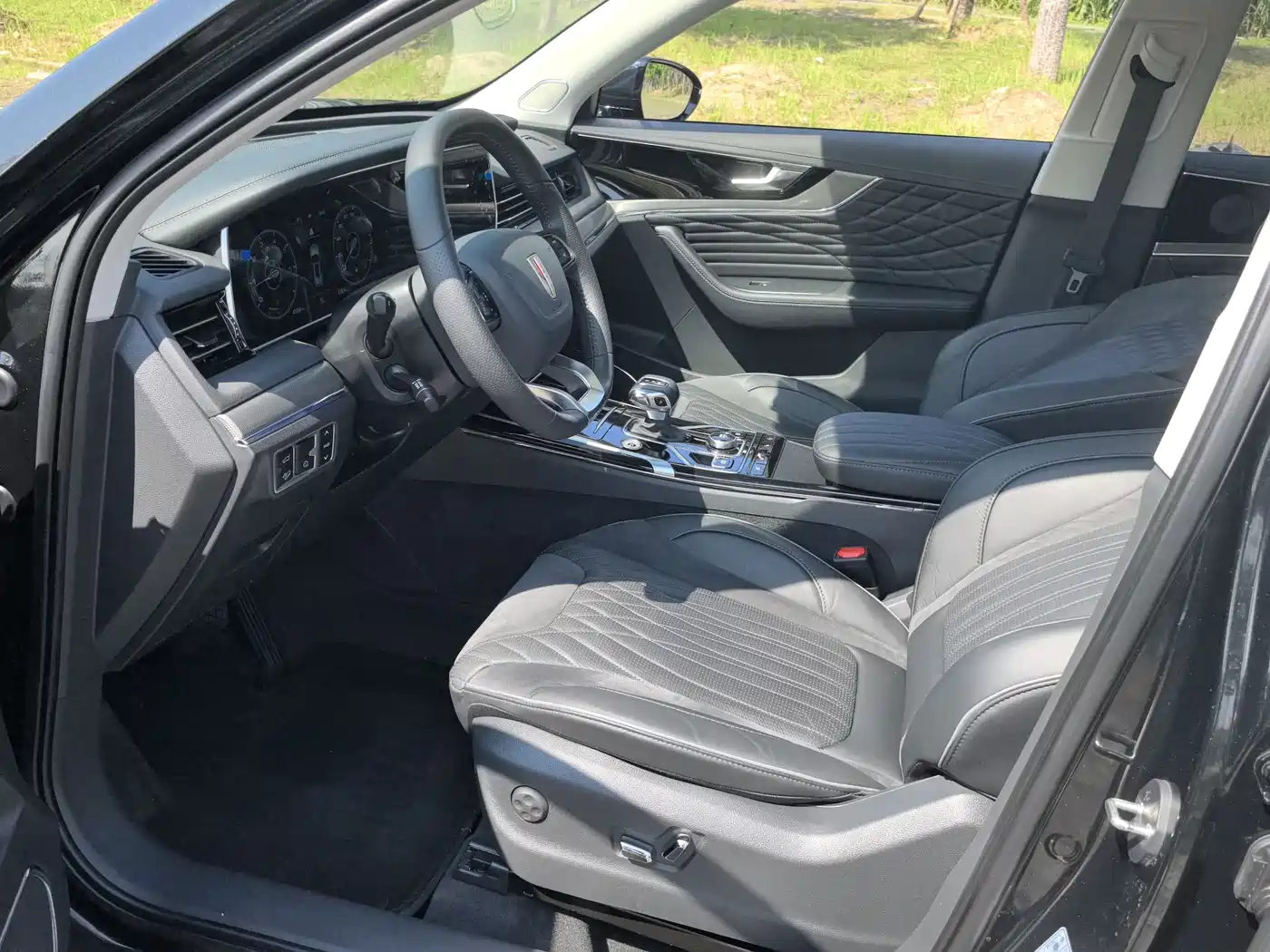Hongqi HS5 2022 2.0T Smart Connect Premium Edition фото 11