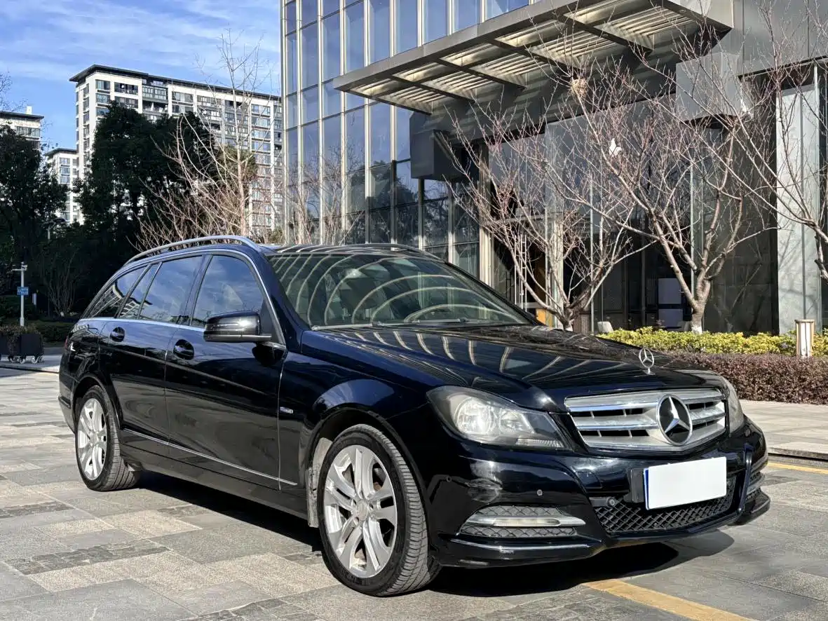 Mercedes-Benz C-Class (Import) 2011 C 200 Fashion Wagon Edition фото 3
