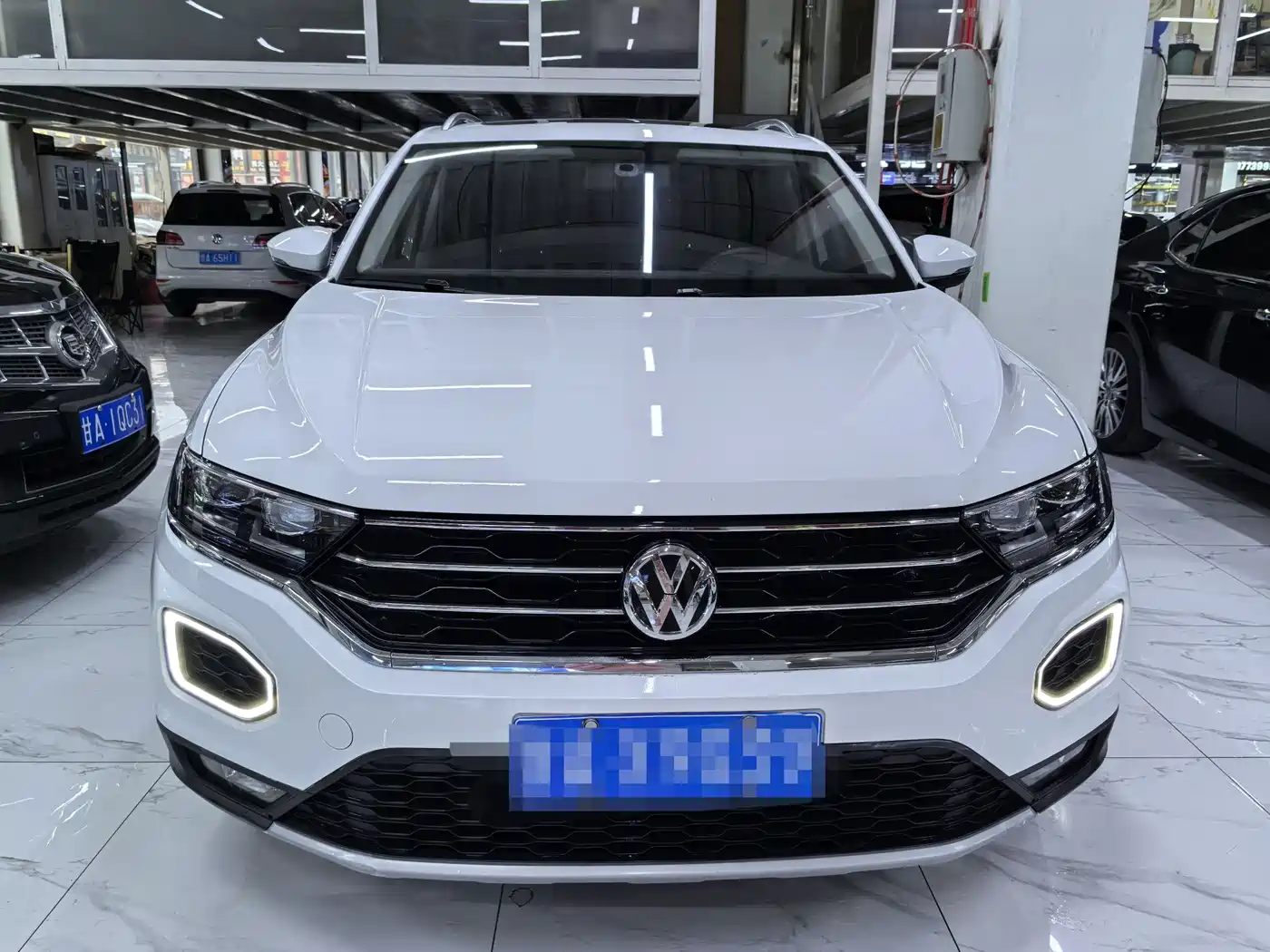 Volkswagen T-ROC 2020 230TSI DSG 2WD Progressive фото 2