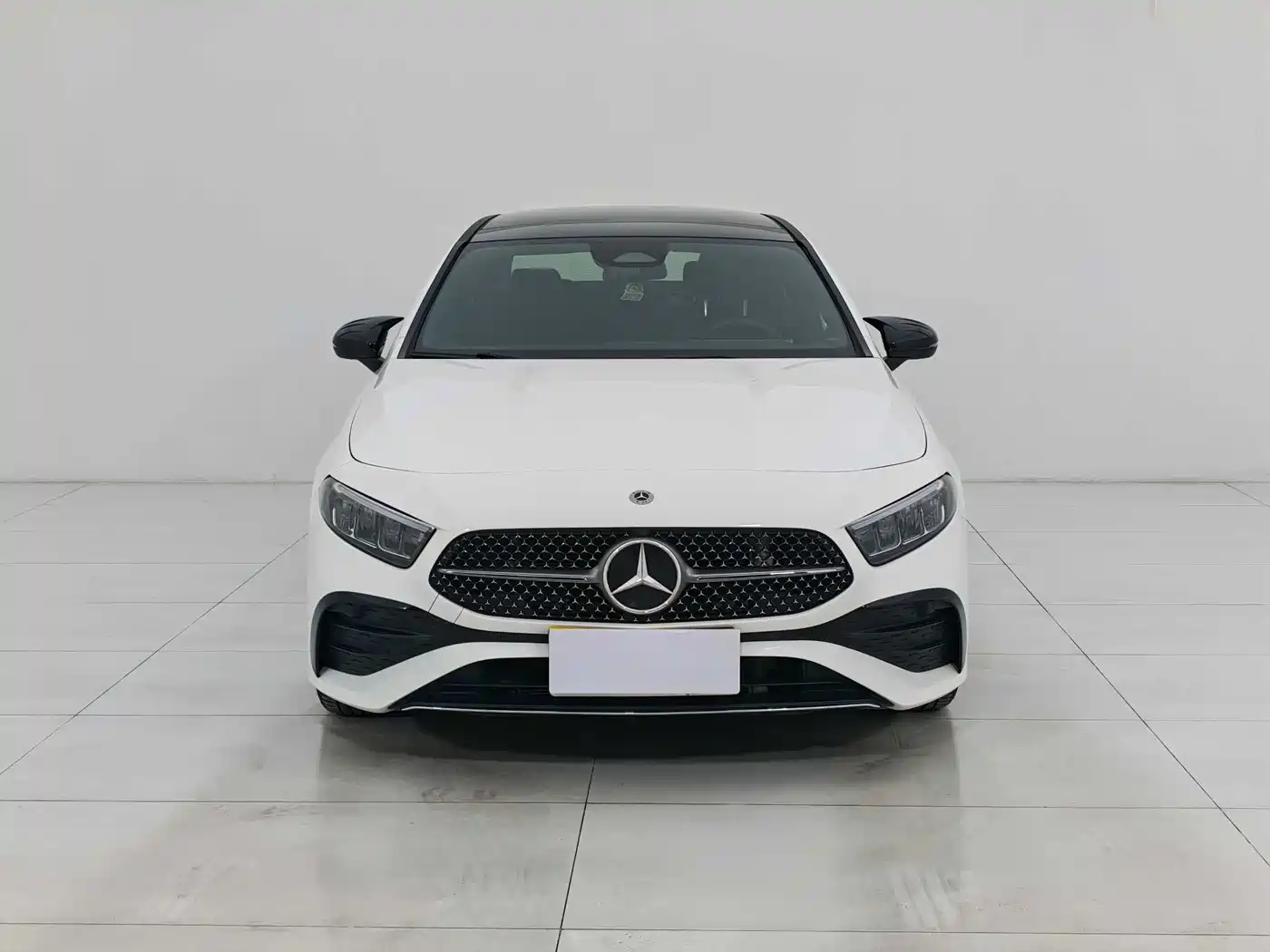 Mercedes-Benz A-Class 2024 A 200 L Fashion Edition фото 8