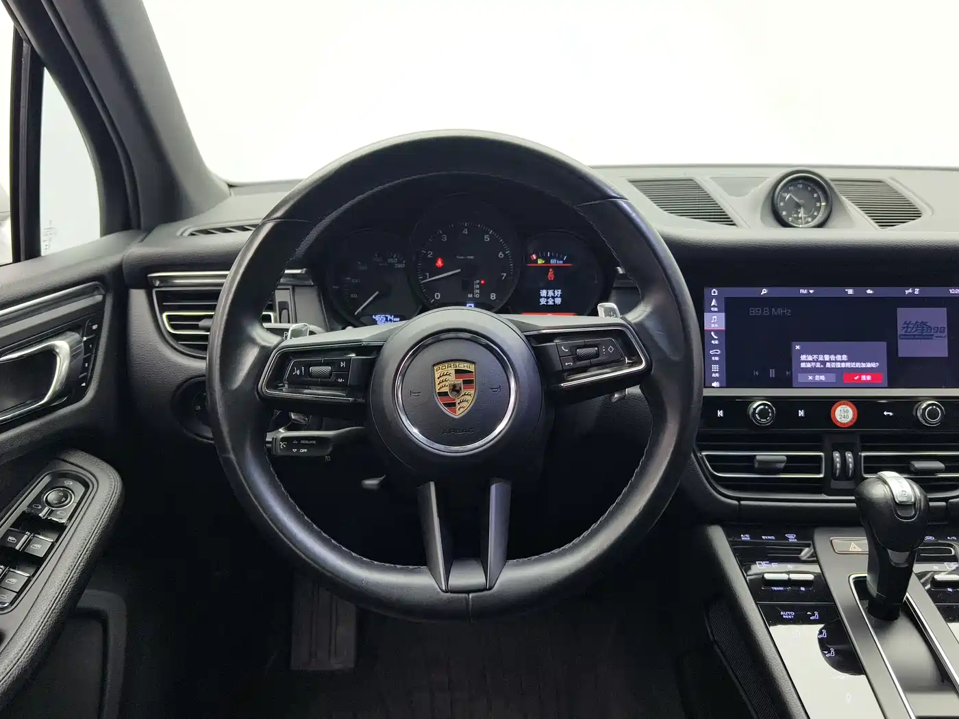 Porsche Macan 2023 Macan 2.0T фото 9