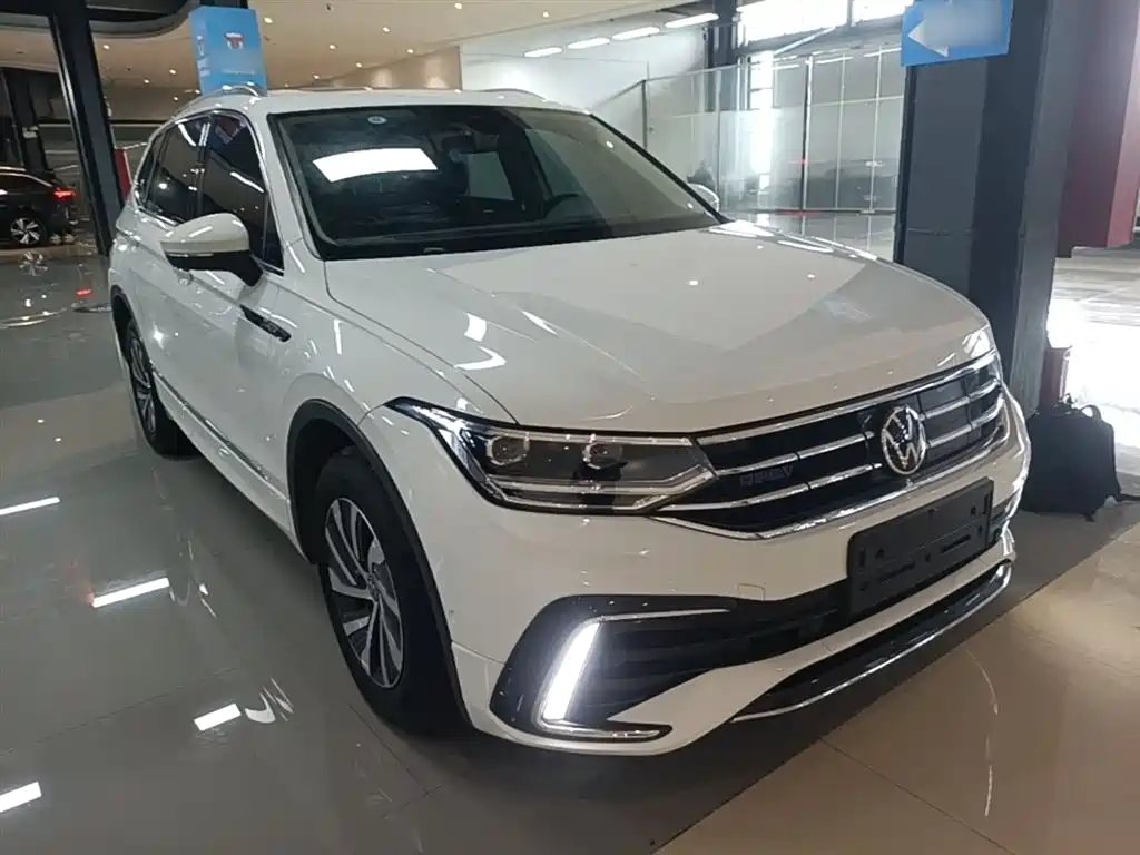 Volkswagen Tiguan L PHEV 2023 430PHEV Plug-in Hybrid Premium фото 4