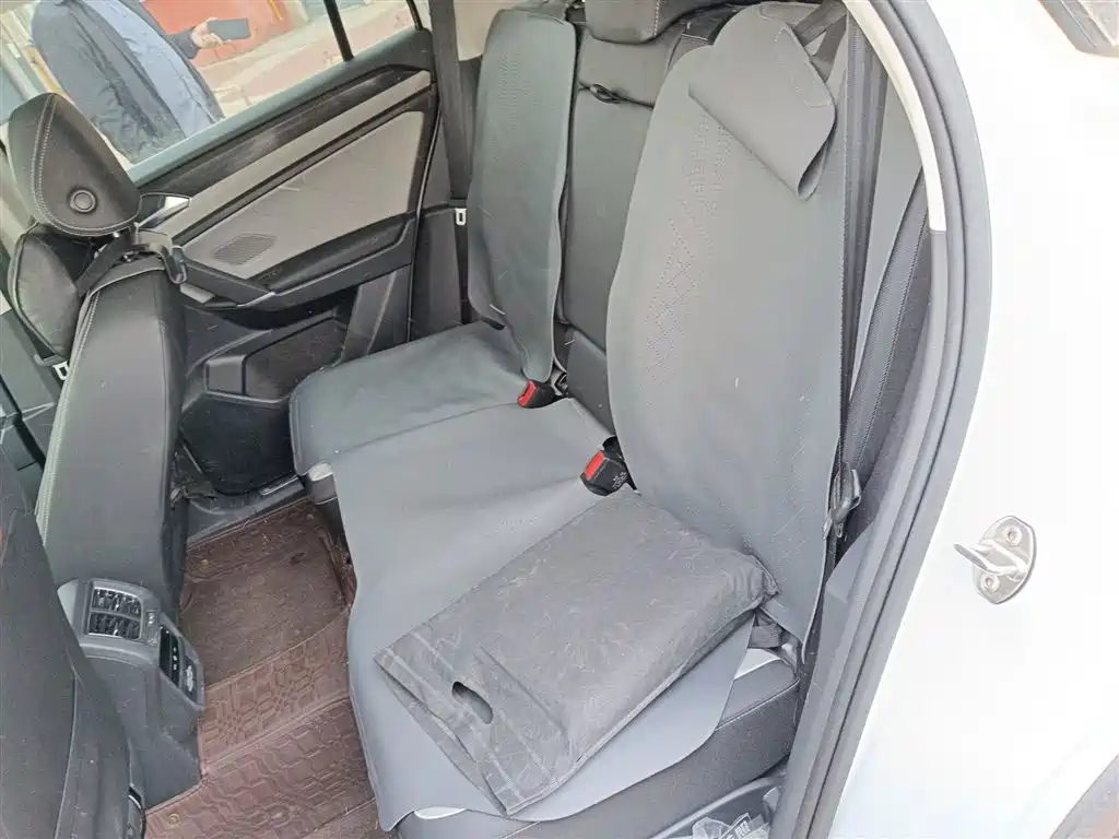 Volkswagen Tayron 2024 300TSI 2WD Luxury Plus Advanced фото 14