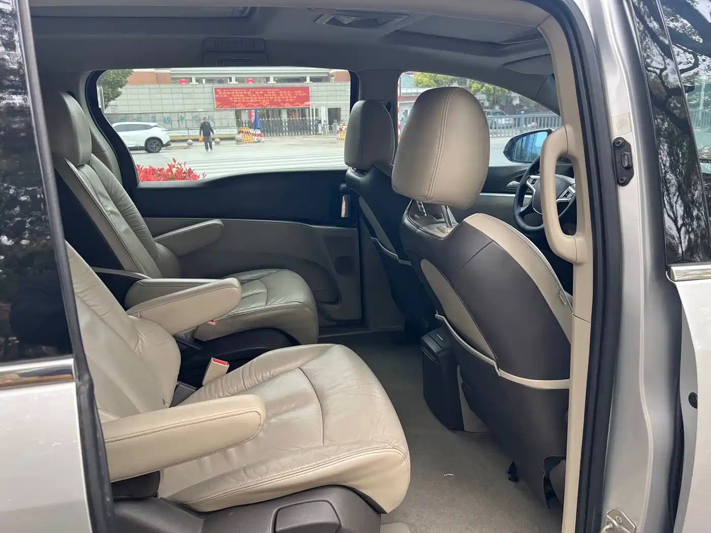 Buick GL8 2013 3.0L GT Luxury Business Elegance Edition фото 16