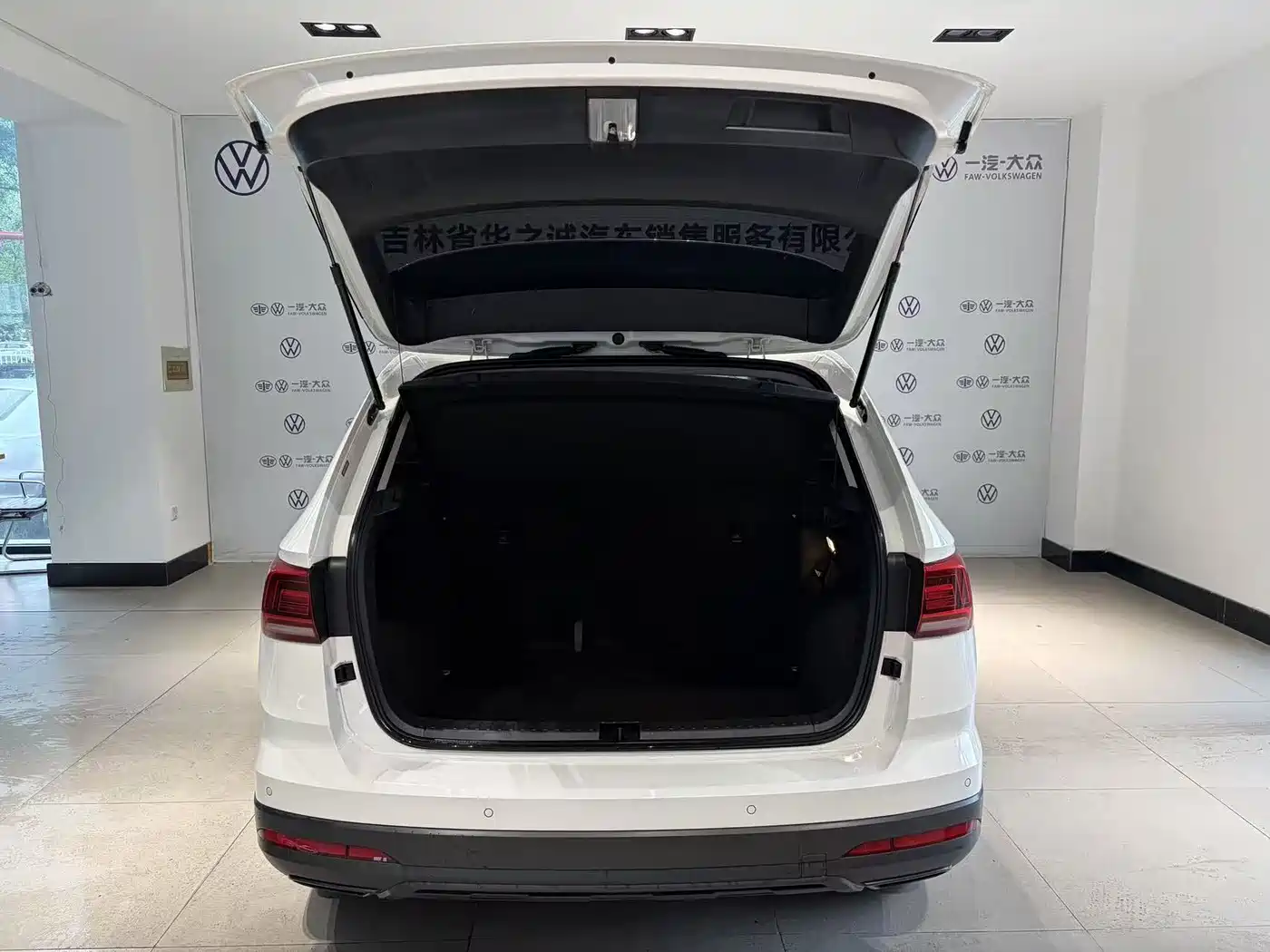 Volkswagen Tharu 2020 280TSI 2WD Trend Edition China VI фото 13