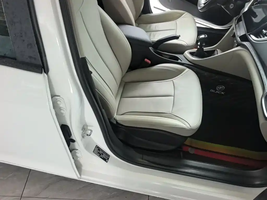 Фото 25 - Buick Excelle