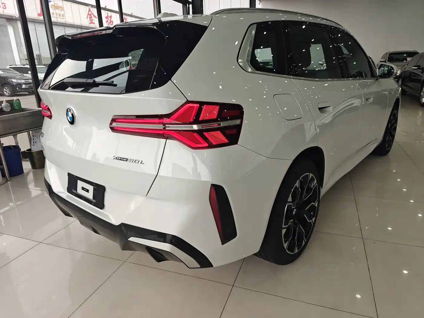 BMW X3 2025 xDrive30L Leading M Sport Package фото 4