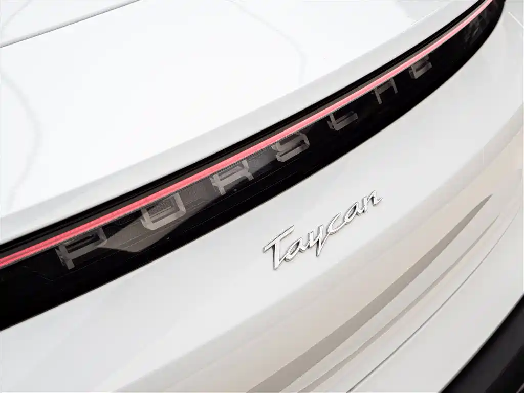 Porsche Taycan 2022 Facelift Taycan фото 13