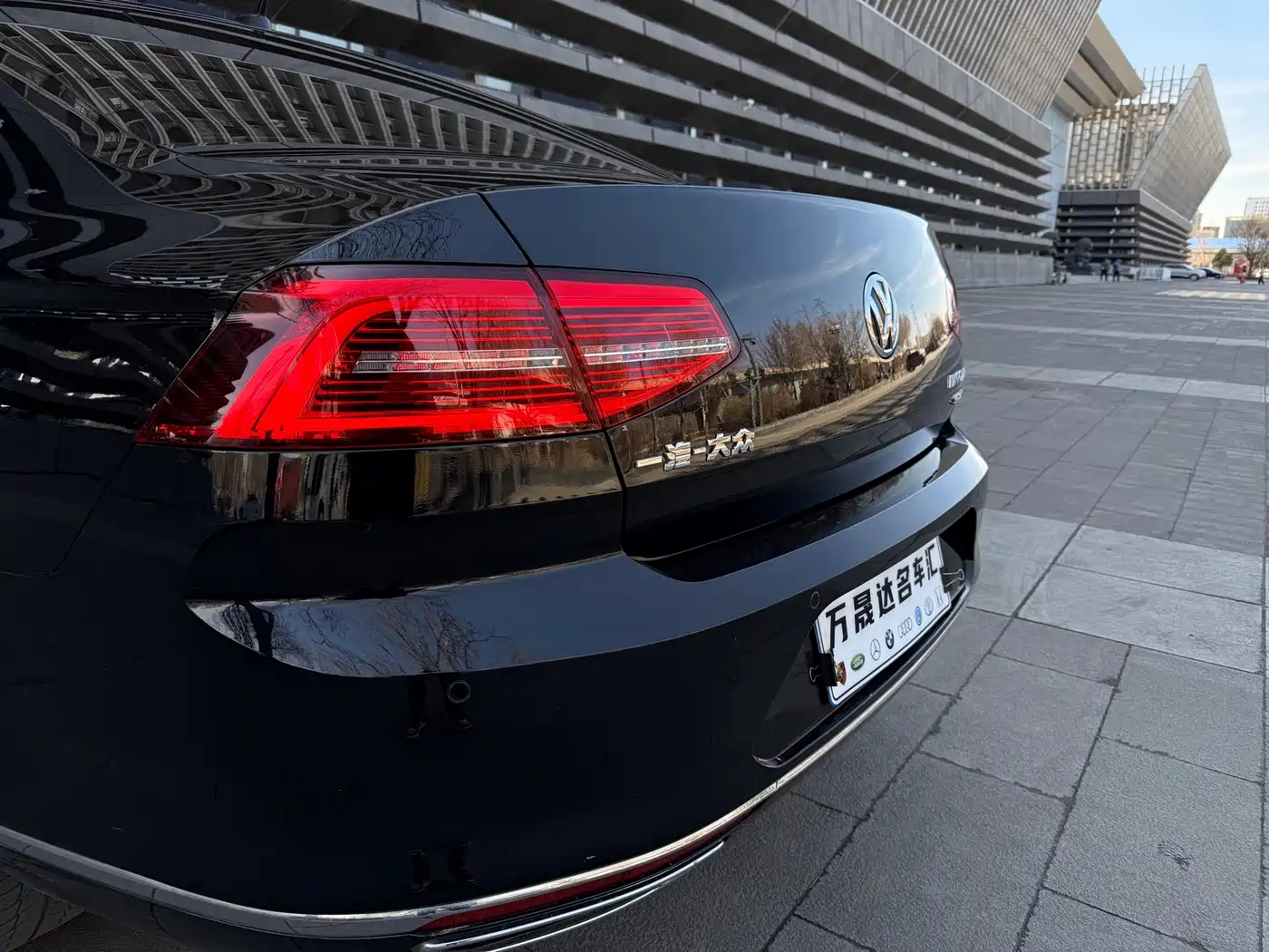 Volkswagen Magotan 2019 330TSI DSG Luxury China V фото 7