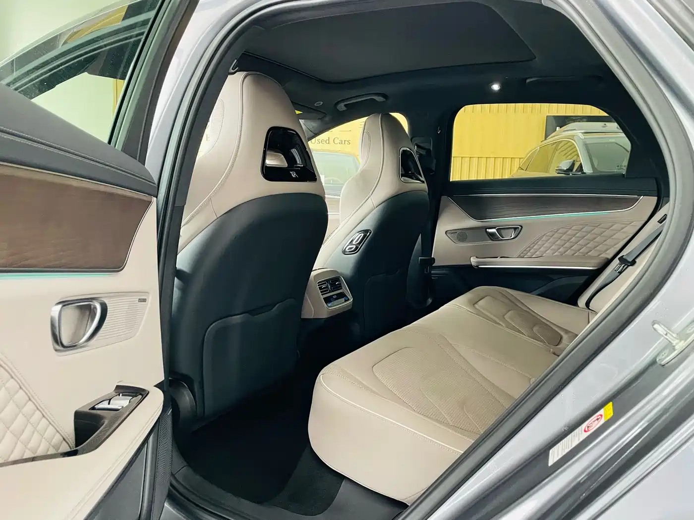 BYD Han 2024 EV Glory Edition 610KM AWD Celestial Eye Smart Driving фото 12
