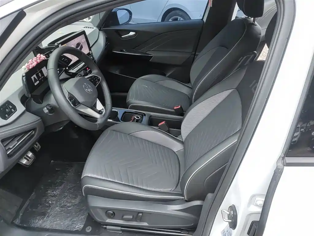 Volkswagen ID.3 2024 Outstanding Edition фото 15