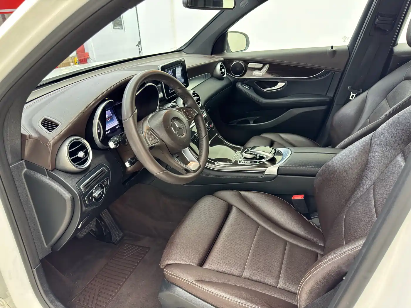 Mercedes-Benz GLC 2016 GLC 260 4MATIC Dynamic фото 7