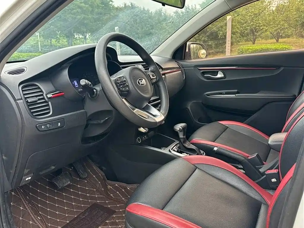 Kia KX CROSS 2017 1.4L AT GLS фото 8