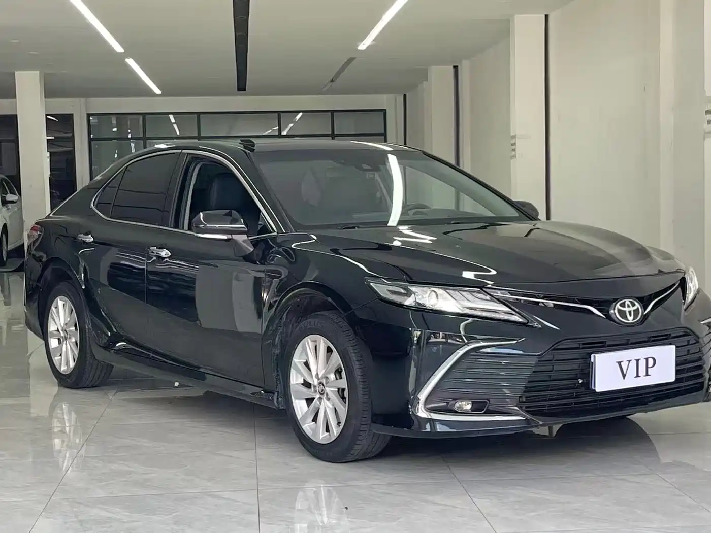 Toyota Camry 2021 2.0G Luxury Edition фото 3