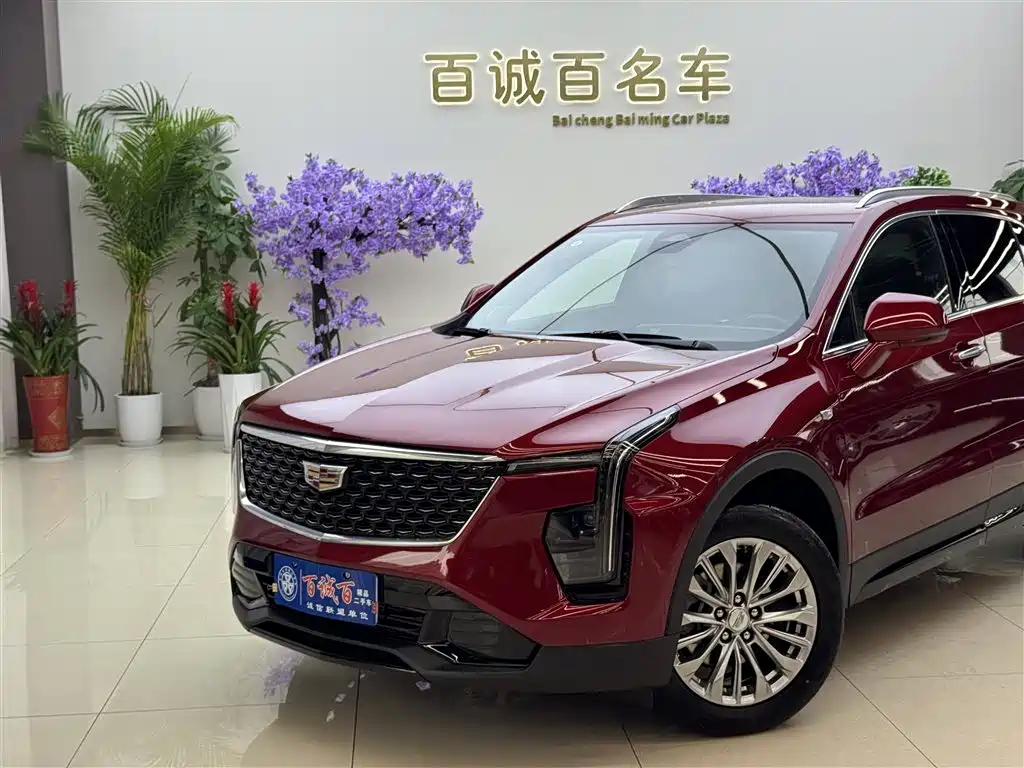 Cadillac XT4 2024 28T 2WD Luxury фото 3