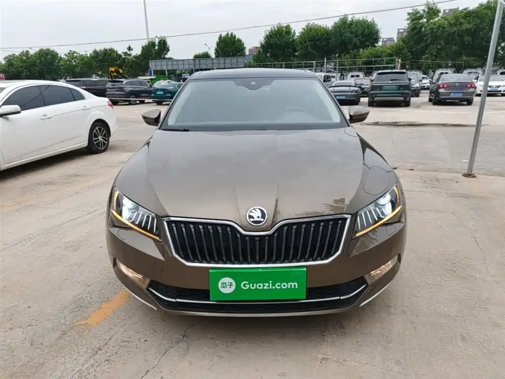 Škoda Superb 2016 TSI330 DSG Smart Edition фото 3