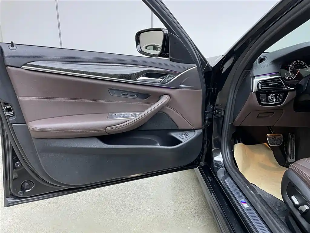 BMW 5 Series 2019 Facelift 525Li M Sport Package фото 12