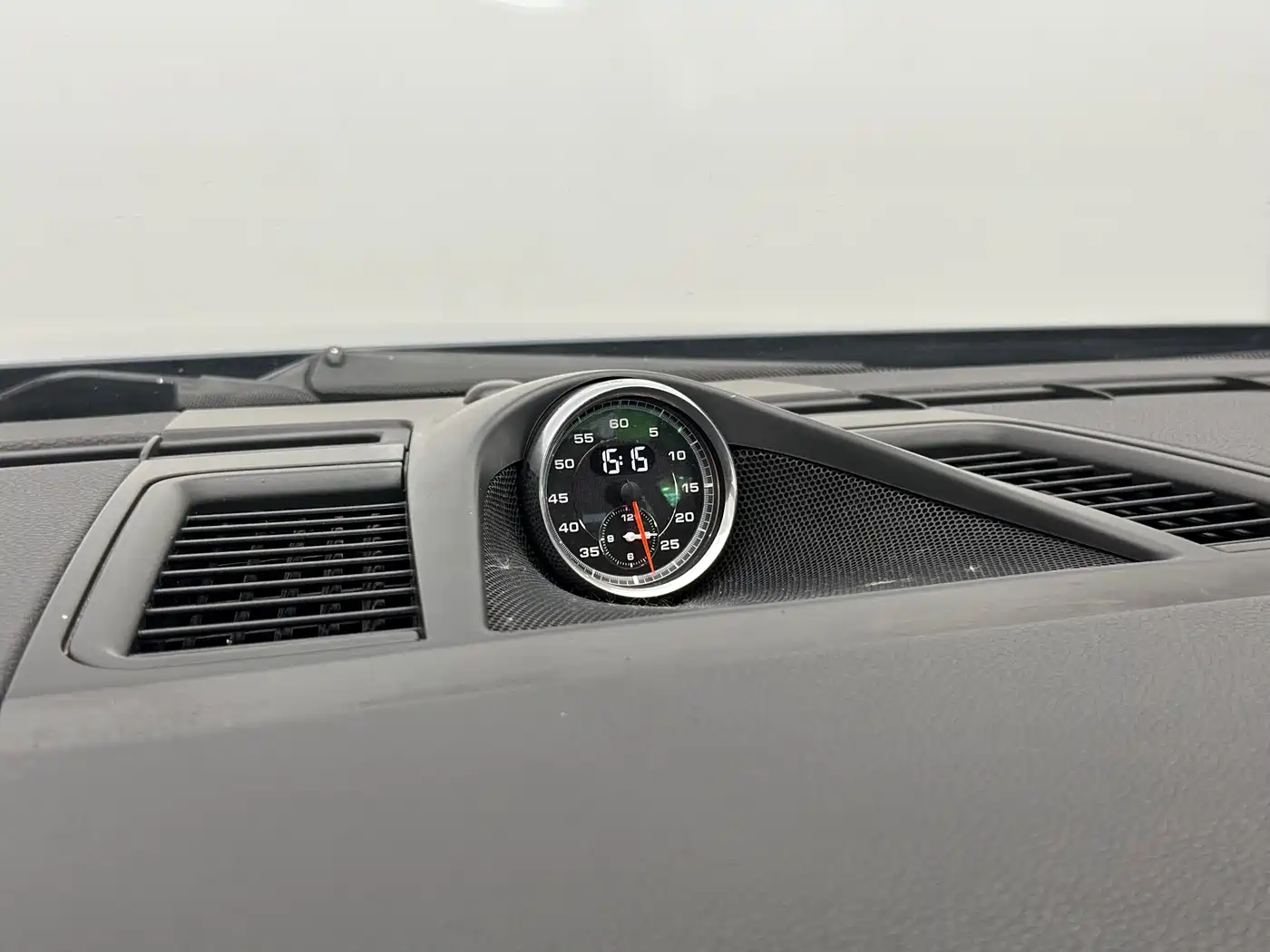 Porsche Panamera 2010 Model Panamera S 4.8L фото 30