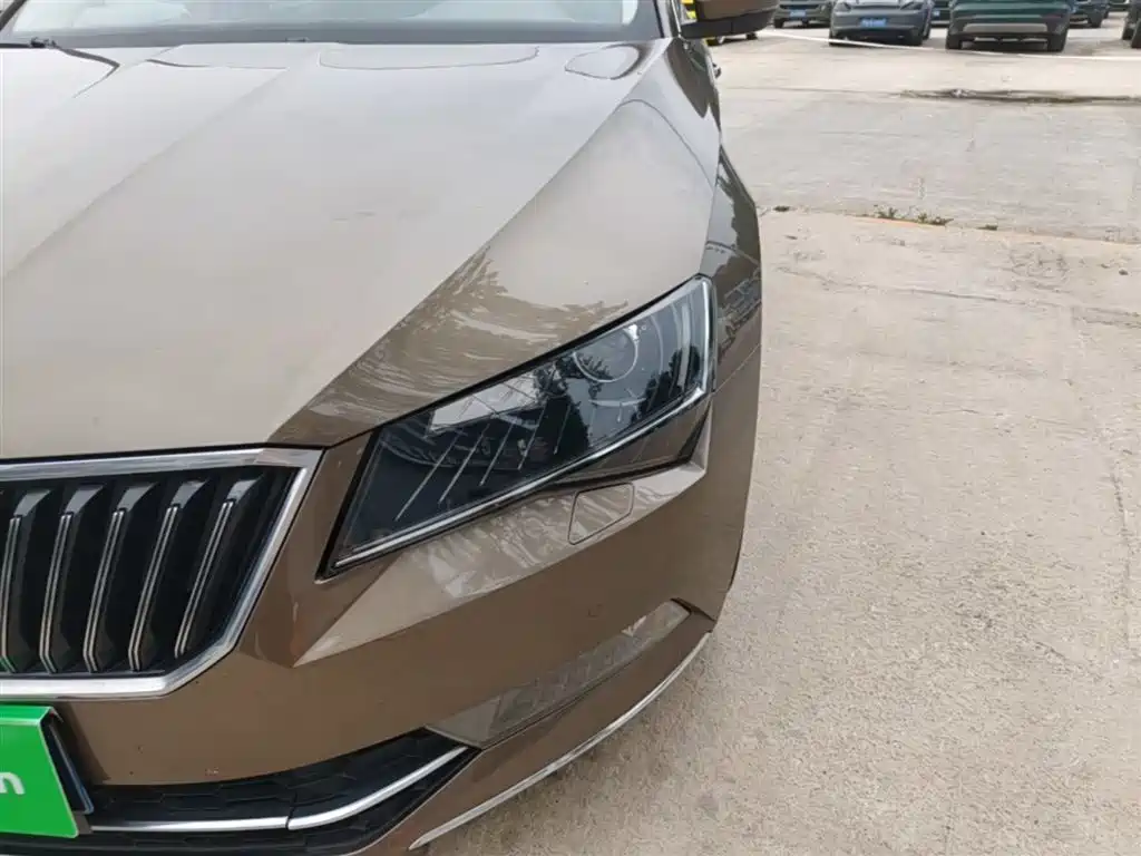 Škoda Superb 2016 TSI330 DSG Smart Edition фото 24