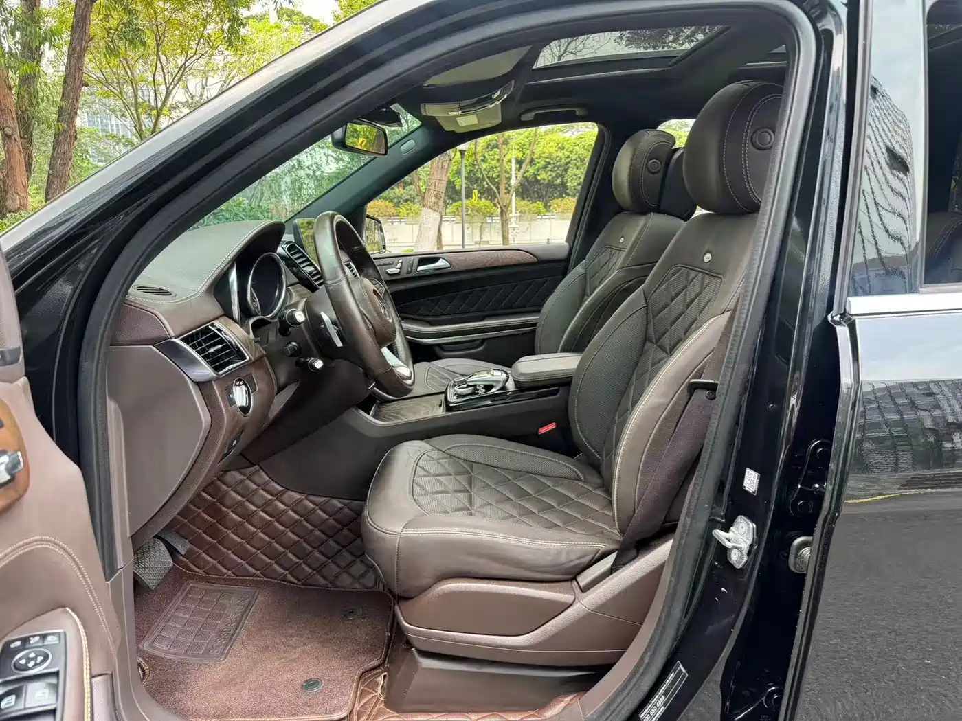 Mercedes-Benz GLS 2018 Facelift GLS 500 4MATIC фото 6