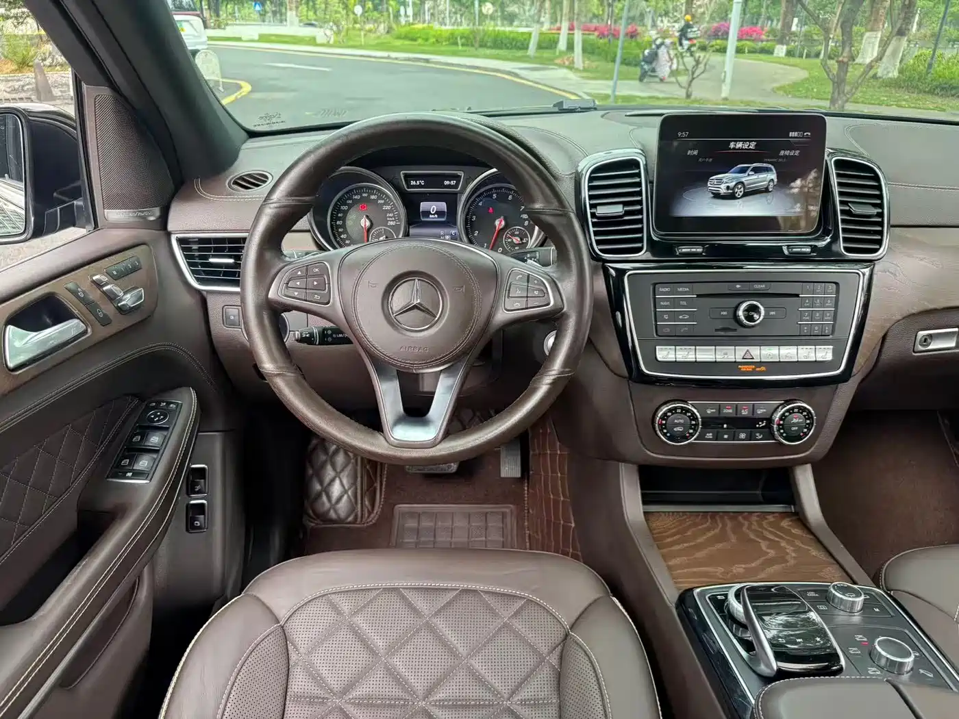 Mercedes-Benz GLS 2018 Facelift GLS 500 4MATIC фото 13