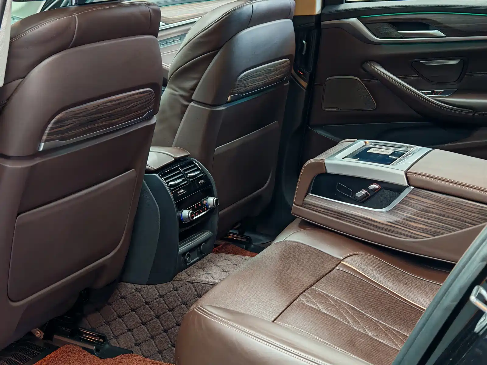 Photo 41 - BMW 5 Series