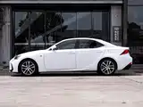 Фото 4 - Lexus IS