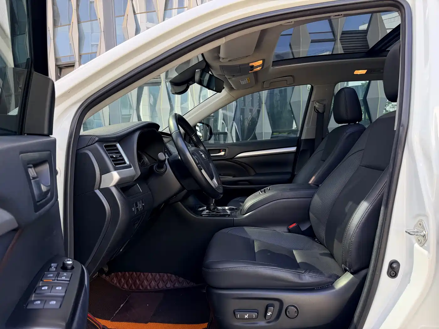 Toyota Highlander 2018 2.0T 4WD Luxury 7-seater (China V) фото 5
