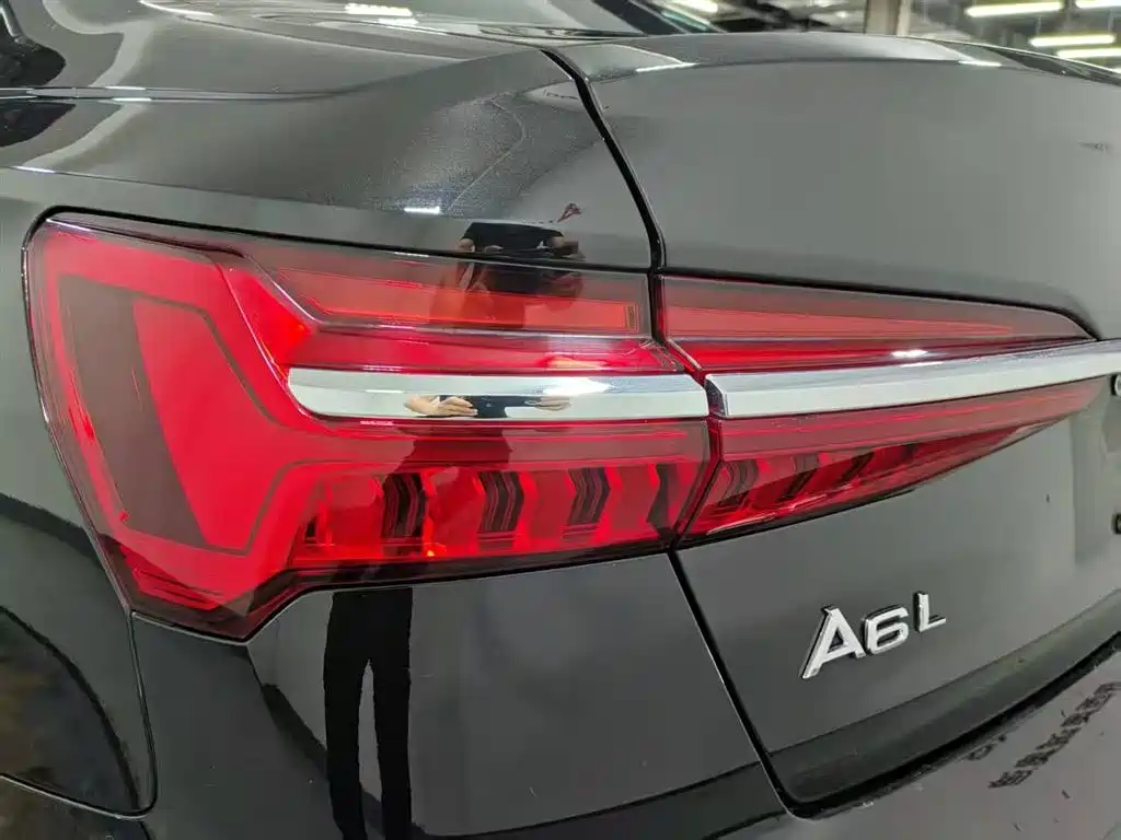 Audi A6L 2023 40 TFSI Luxury Elegance фото 14