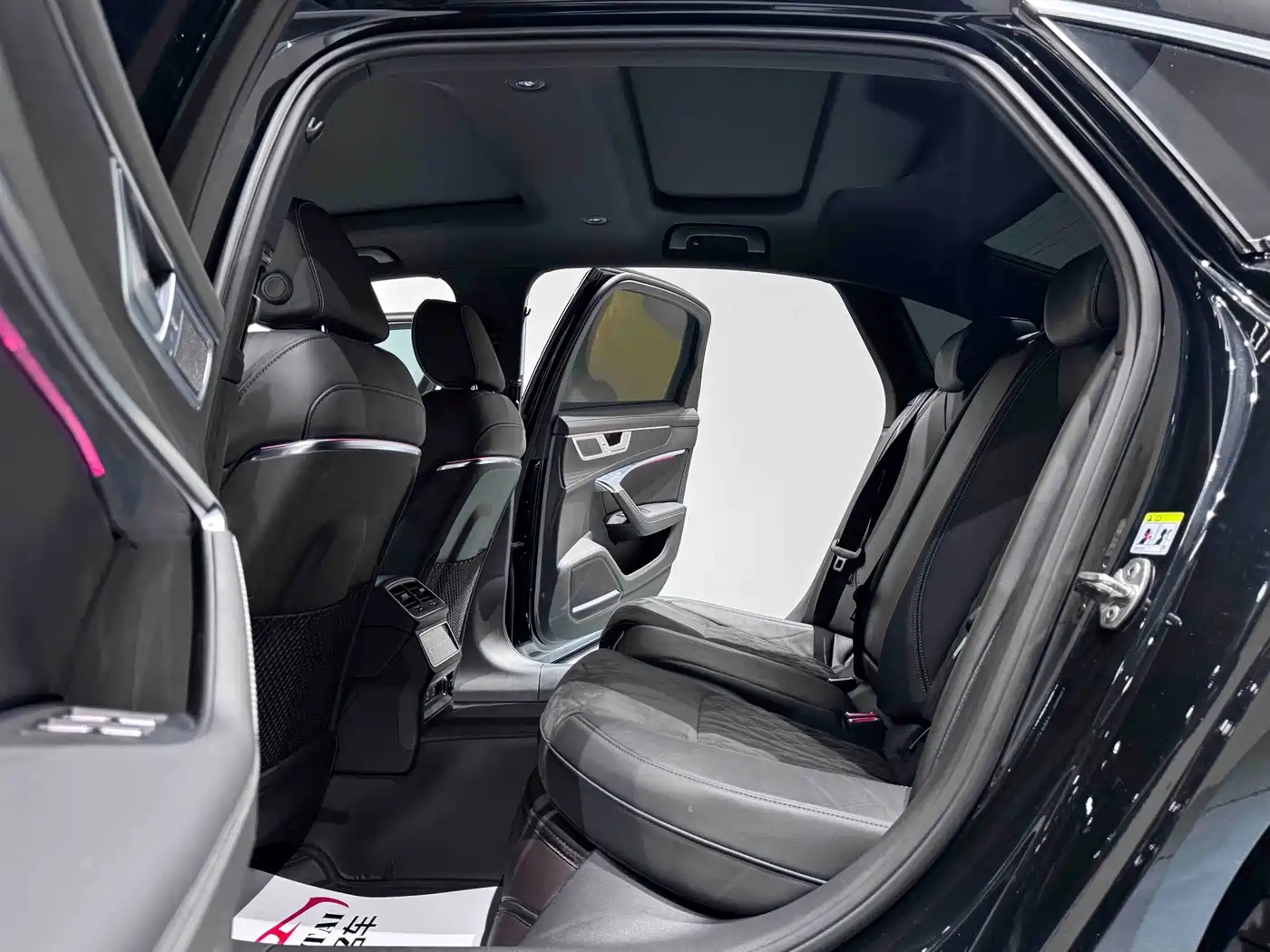 Audi A6L 2024 55 TFSI quattro Exclusive Dynamic фото 15