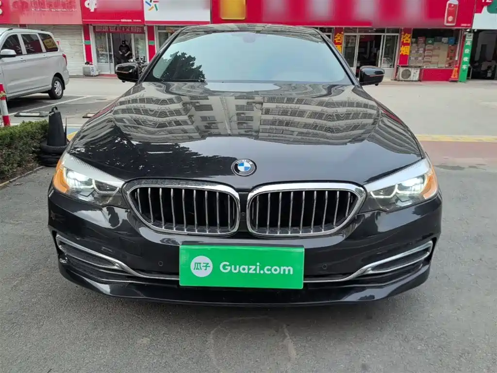 BMW 5 Series 2020 525Li Luxury Package фото 3