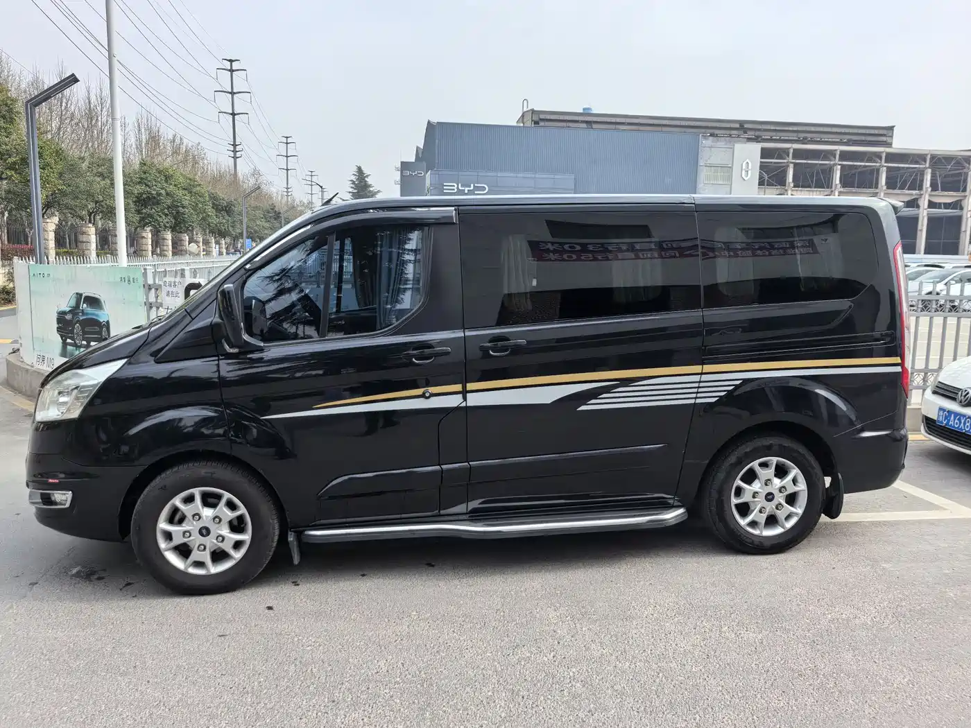 Ford Tourneo 2018 2017 2.0T Automatic Smart Elite Edition