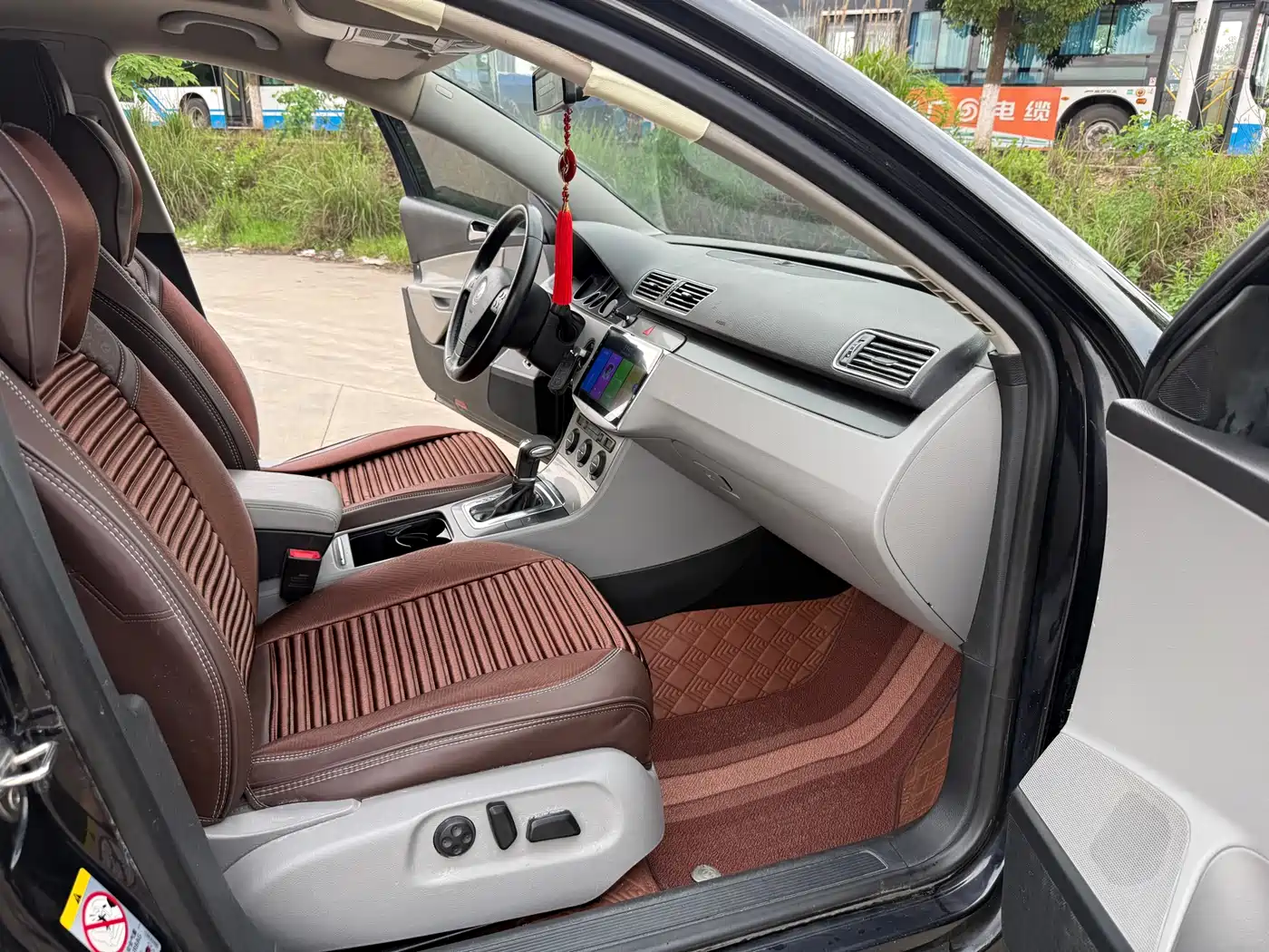 Volkswagen Magotan 2011 1.4TSI Elite фото 15