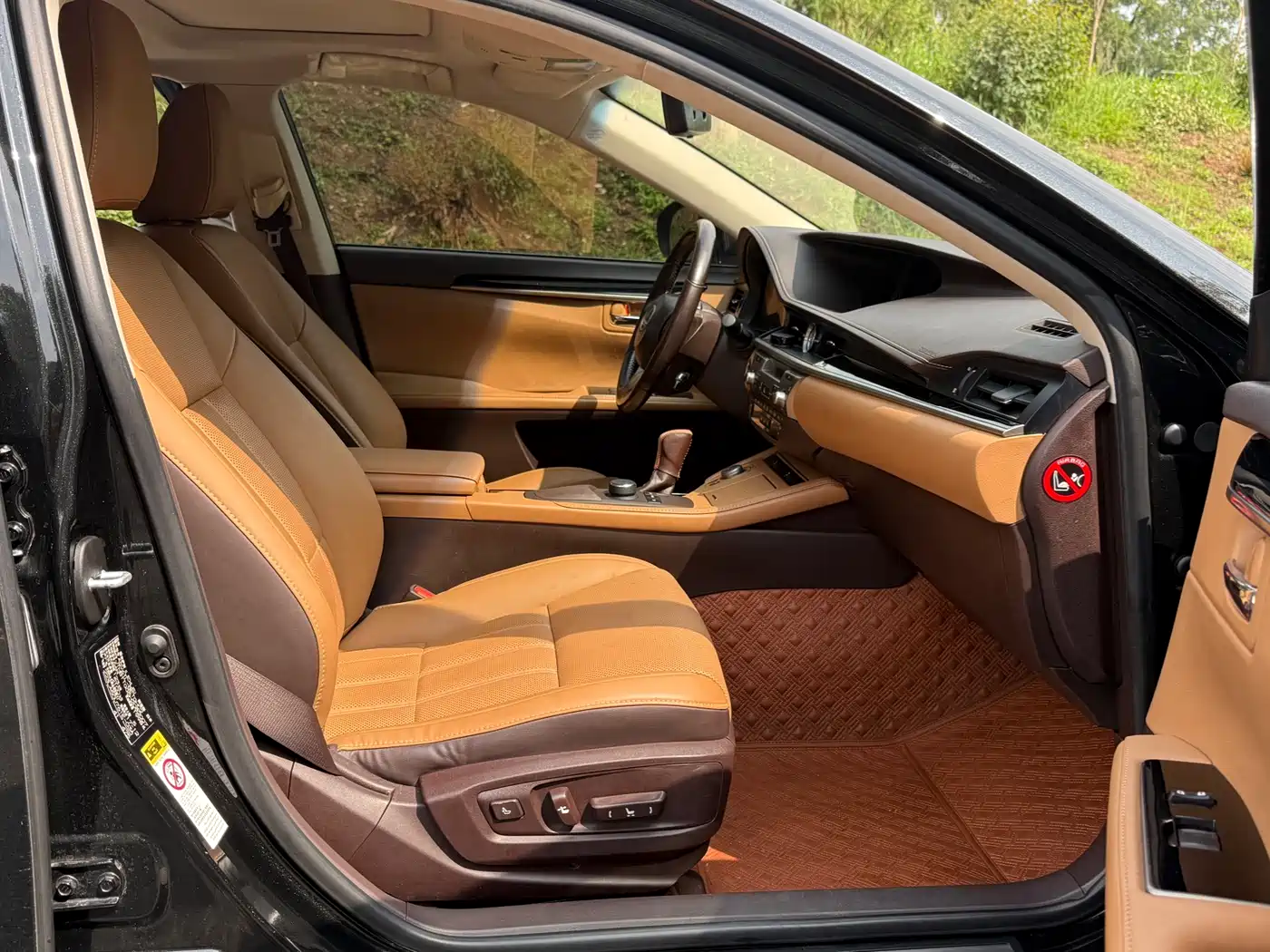 Lexus ES 2017 200 30th Anniversary Edition фото 9