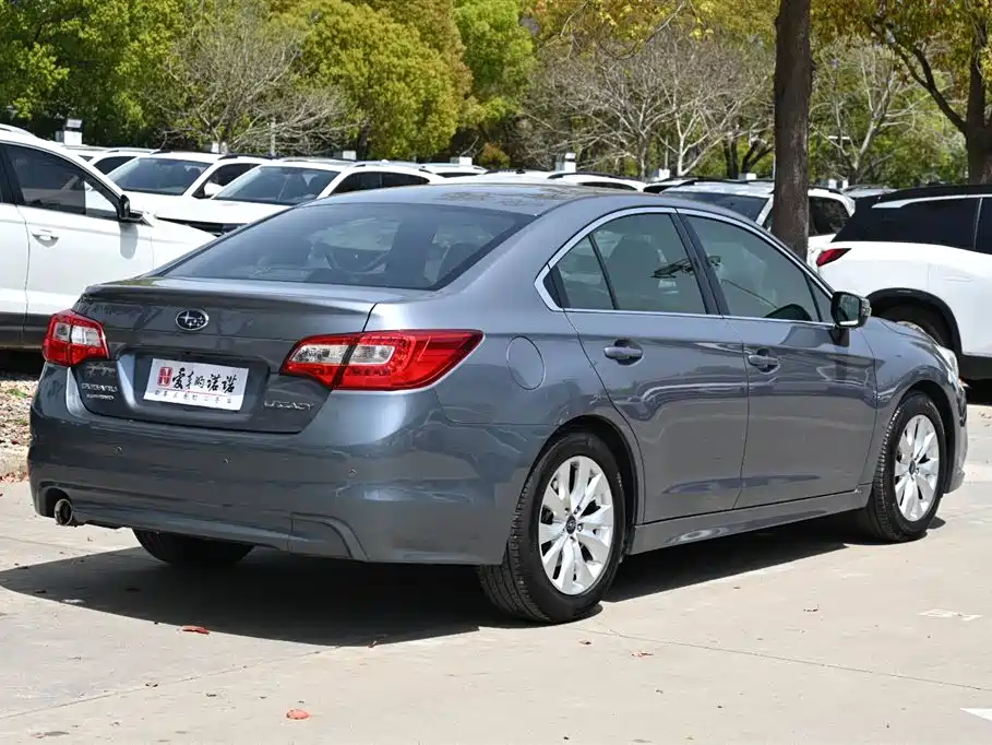 Subaru Legacy 2016 2.5i AWD Trend Edition фото 6