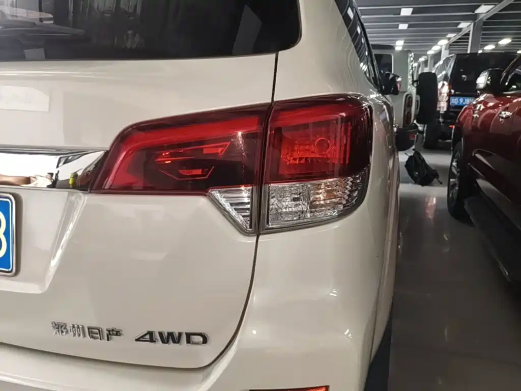 Nissan Terra 2019 2018 2.5L Automatic AWD Flagship