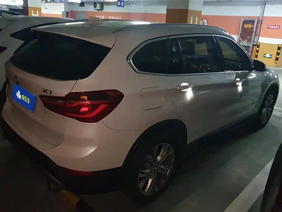BMW X1 2018 sDrive20Li Leading Model фото 3