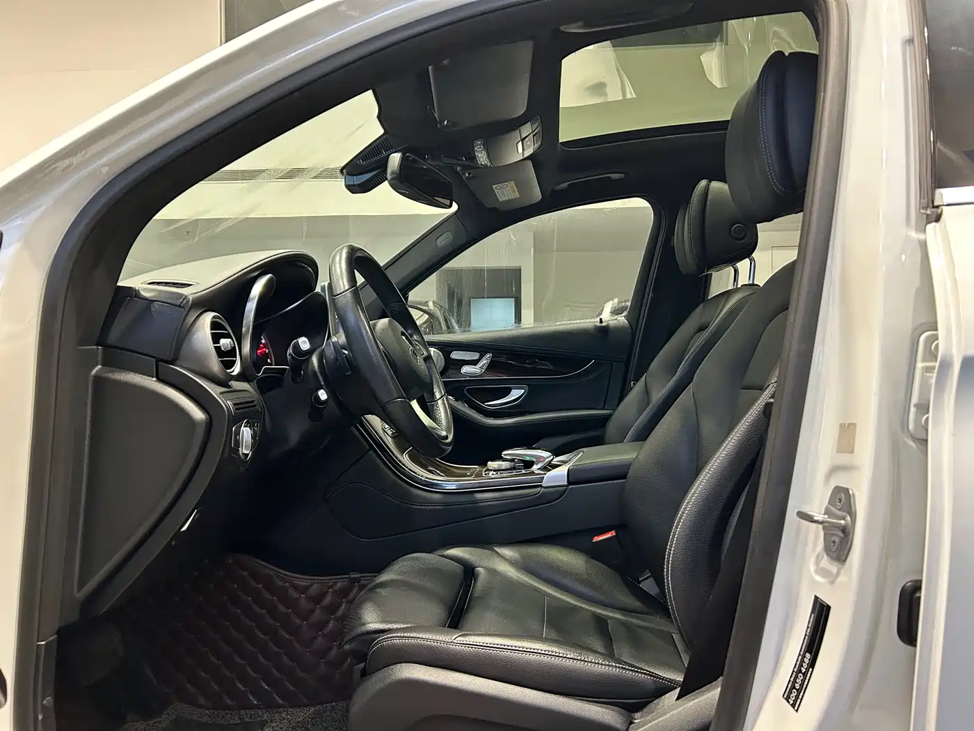 Mercedes-Benz GLC 2017 GLC 260 4MATIC Dynamic фото 5