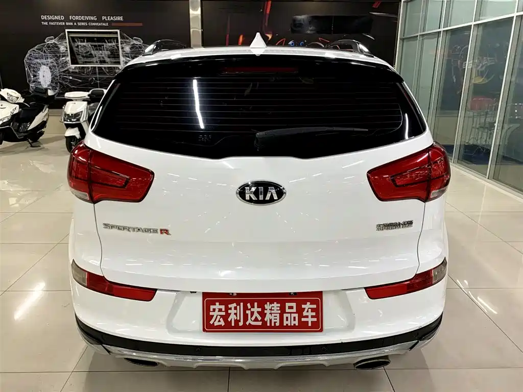 Kia Sportage 2016 2.0L Automatic 2WD DLX фото 11