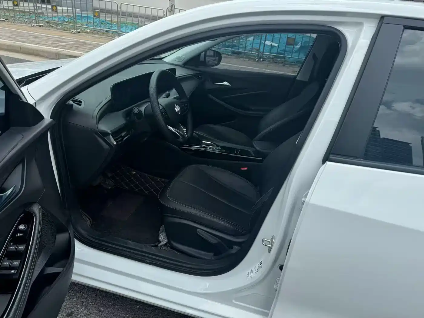 Buick Verano 2024 2023 Pro Joy Edition