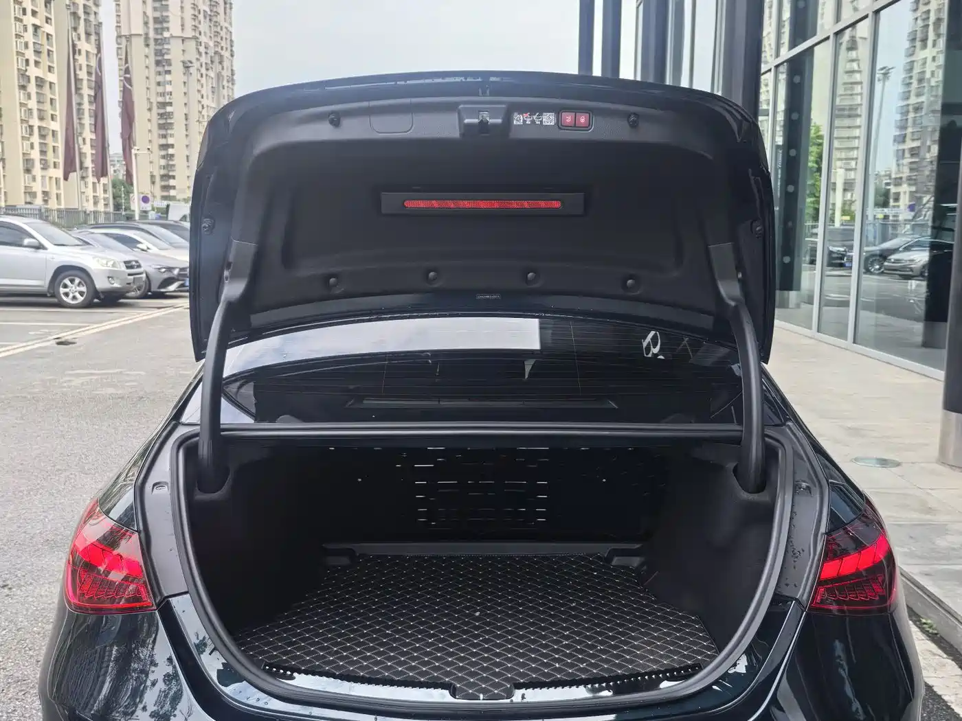 Mercedes-Benz C-Class 2026 C 260 L Sport фото 11