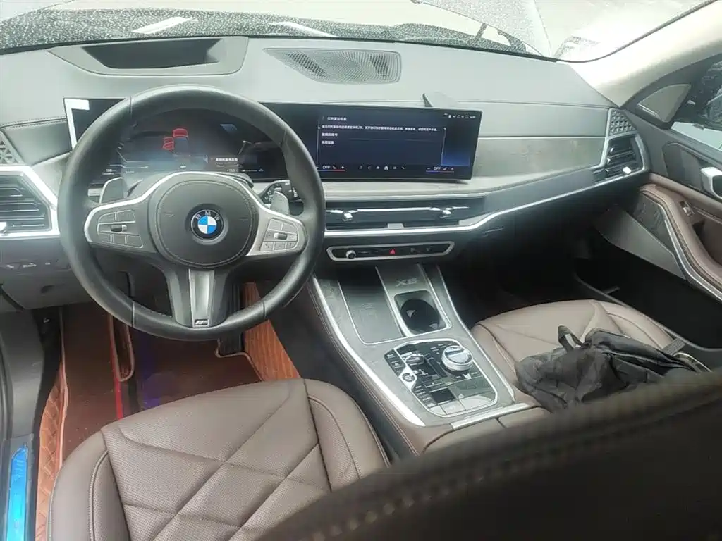 BMW X5 2023 xDrive 30Li Premium M Sport Package фото 16