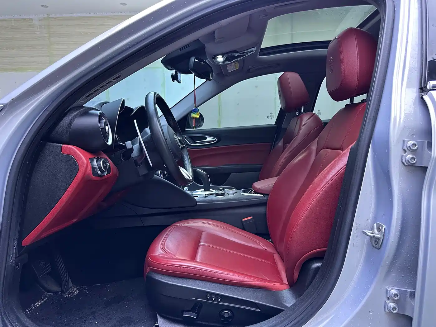 Alfa Romeo Giulia 2022 2021 2.0T 280HP Luxury
