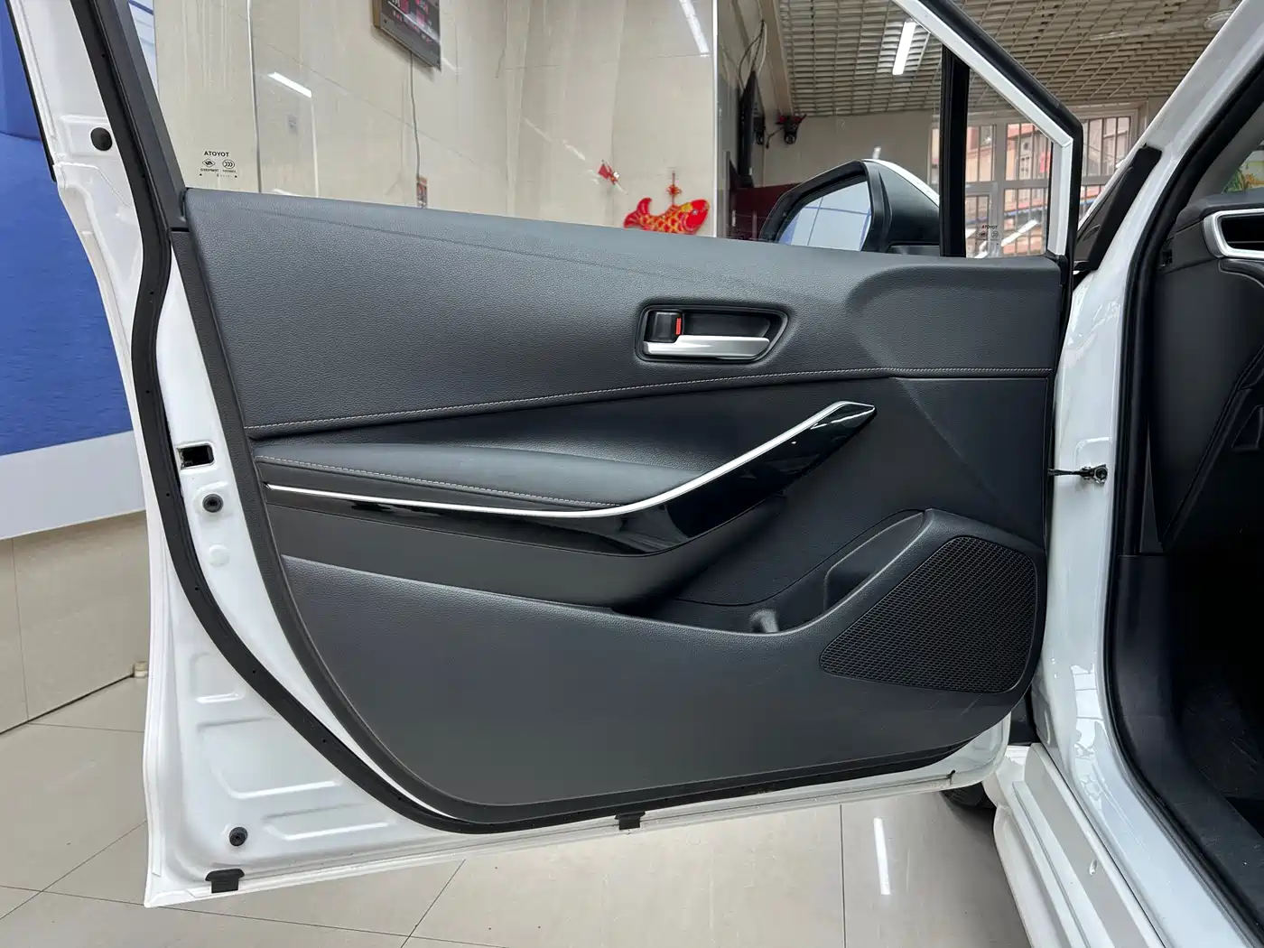 Toyota Levin 2023 Smart Hybrid 1.8L Sport Edition фото 19